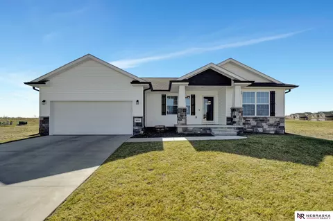 8911 Kinzie St, Lincoln, NE 68507