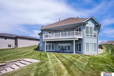 Exterior - 17064 S Reflection Cir, Bennington, NE 68007 photo 6 of 24