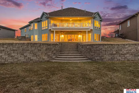 Exterior - 17064 S Reflection Cir, Bennington, NE 68007 photo 21 of 24