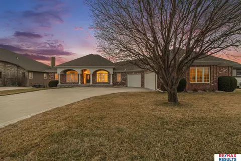 Exterior - 17064 S Reflection Cir, Bennington, NE 68007 photo 15 of 24