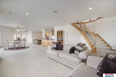 Living - 17064 S Reflection Cir, Bennington, NE 68007 photo 4 of 8