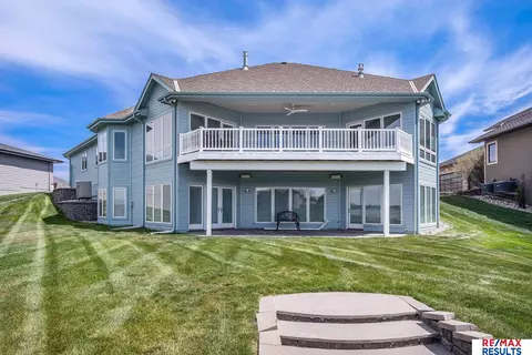 Exterior - 17064 S Reflection Cir, Bennington, NE 68007 photo 7 of 24