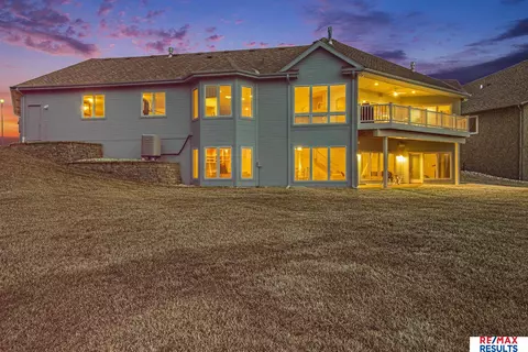 Exterior - 17064 S Reflection Cir, Bennington, NE 68007 photo 23 of 24