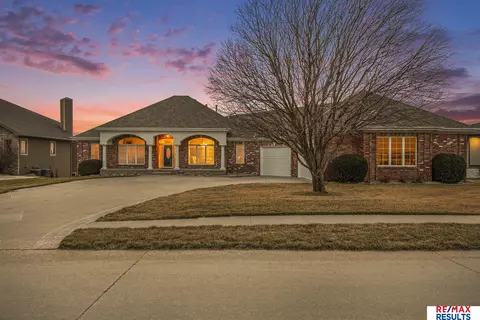 Exterior - 17064 S Reflection Cir, Bennington, NE 68007 photo 24 of 24
