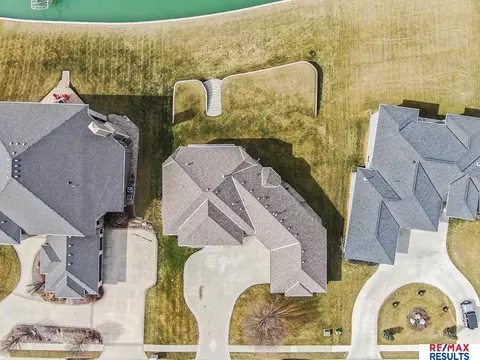 View/Area - 17064 S Reflection Cir, Bennington, NE 68007 photo 4 of 10