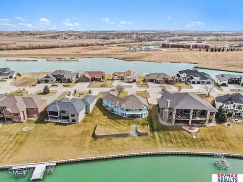 View/Area - 17064 S Reflection Cir, Bennington, NE 68007 photo 9 of 10