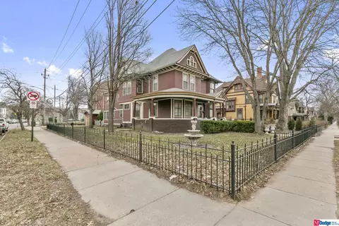 295 S 8th St S, Council Bluffs, IA 51501