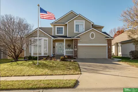 5910 N 146th St, Omaha, NE 68116