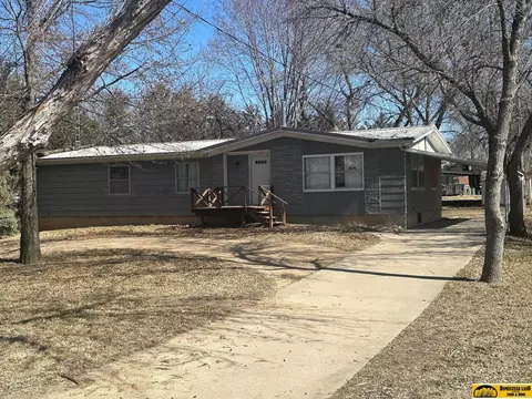 512 S Hanover St, Hanover, KS 66945