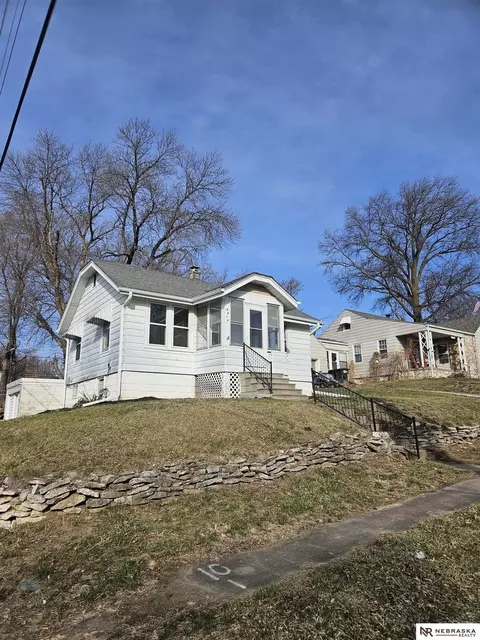 4816 N 47th St, Omaha, NE 68104