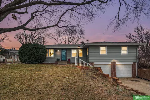 4317 N 108 St, Omaha, NE 68164