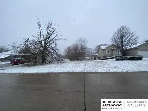 2530 N 137 St N, Omaha, NE 68164