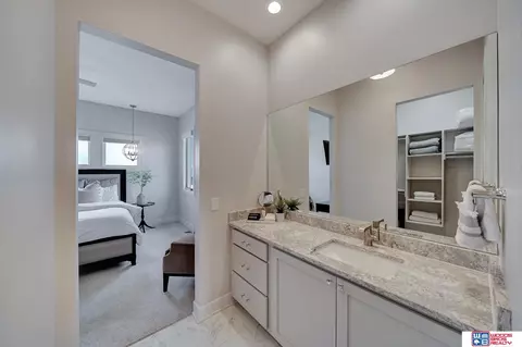 Bath - 6333 Elderberry Ln, Roca, NE 68430 photo 7 of 15