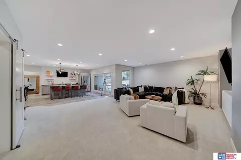 Living - 6333 Elderberry Ln, Roca, NE 68430 photo 8 of 11