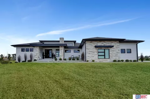 Exterior - 6333 Elderberry Ln, Roca, NE 68430 photo 2 of 16
