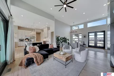Living - 6333 Elderberry Ln, Roca, NE 68430 photo 4 of 11