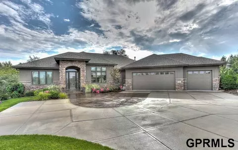 1217 N 188 St, Elkhorn, NE 68022