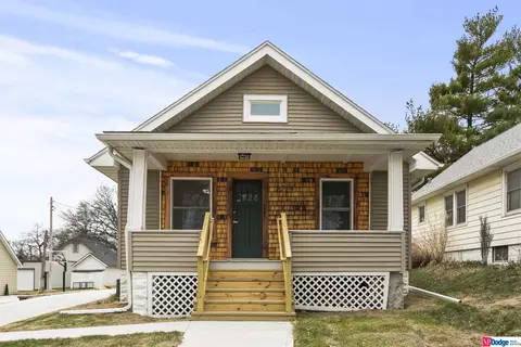 2214 S 59 St, Omaha, NE 68106
