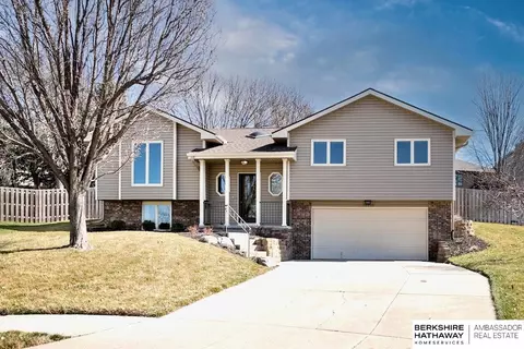 13958 Arbor Cir, Omaha, NE 68144