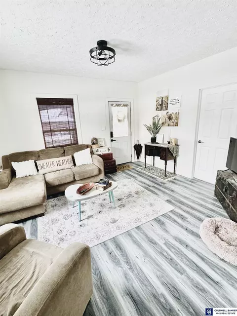 322 S 7th St, Beatrice, NE 68310 photo 5