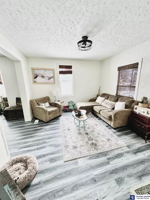 322 S 7th St, Beatrice, NE 68310 photo 4