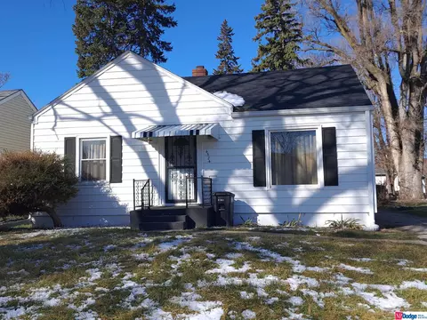 4324 N 32 St, Omaha, NE 68111