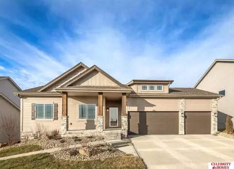 16915 Redick Ave, Omaha, NE 68116