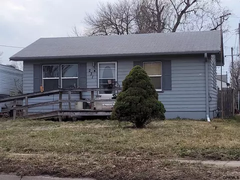 231 S Clarmar Ave, Fremont, NE 68025