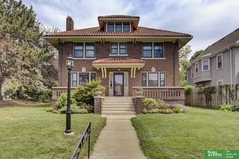 101 S 53rd St, Omaha, NE 68132