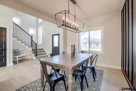 21365 E Cir, Elkhorn, NE 68022