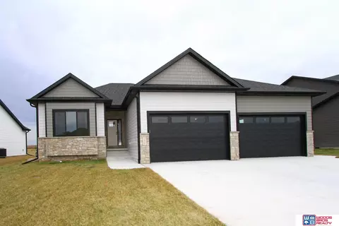 1402 S 8th St, Ashland, NE 68003