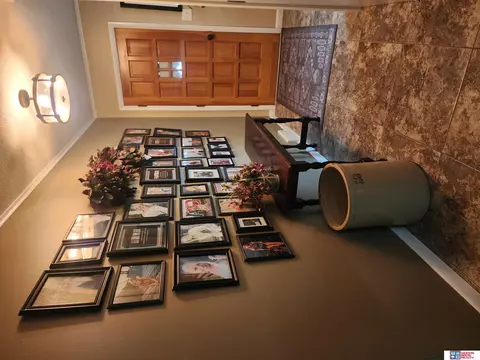 Entry Way - 1909 S 4th Ave, Beatrice, NE 68310 photo 1 of 4