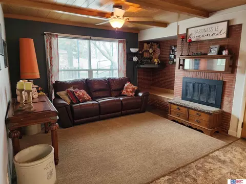 Living - 1909 S 4th Ave, Beatrice, NE 68310 photo 2 of 4