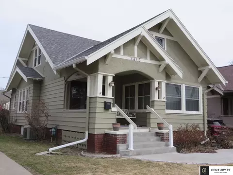2442 Titus Ave, Omaha, NE 68112
