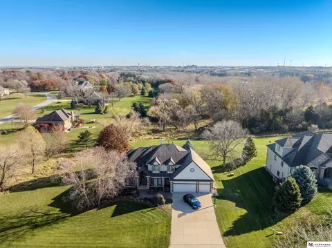10135 S 162nd St, Omaha, NE 68136