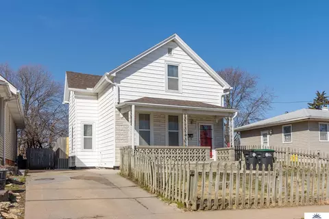 1708 S 17th St, Omaha, NE 68108