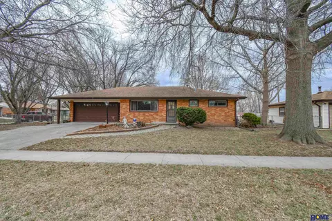 4242 N 72nd St, Lincoln, NE 68507