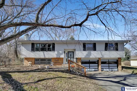 11720 S 31st St, Bellevue, NE 68123