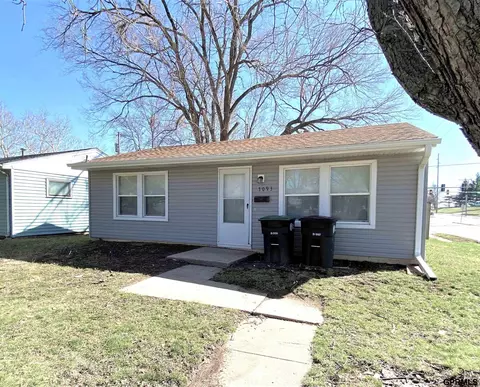 7093 Franklin St, Omaha, NE 68104