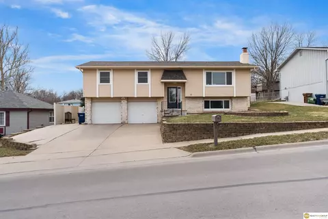 3409 Bline Ave, Bellevue, NE 68123