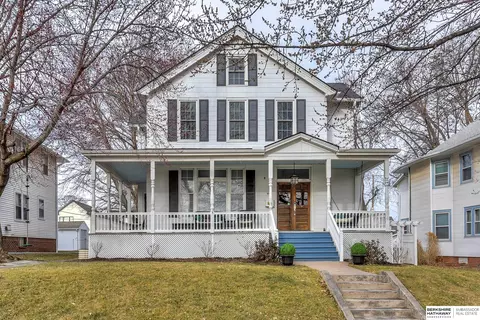 2130 S 33rd St, Omaha, NE 68105