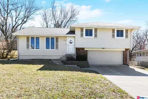 11711 Camden Ave, Omaha, NE 68164