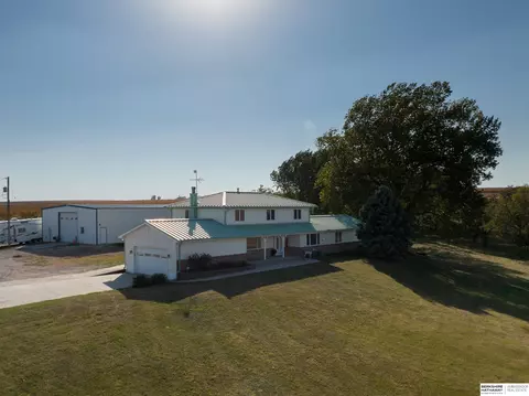 14306 290 St, Treynor, IA 51575