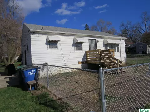 3203 N 42nd St, Omaha, NE 68111