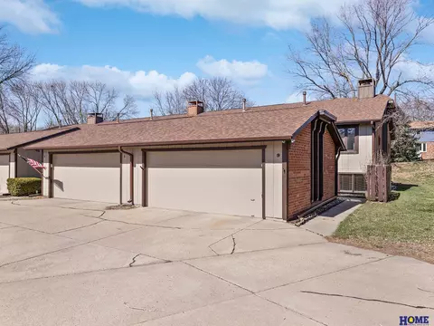 7300 South St #9, Lincoln, NE 68506