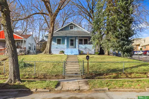 4802 Charles St, Omaha, NE 68132