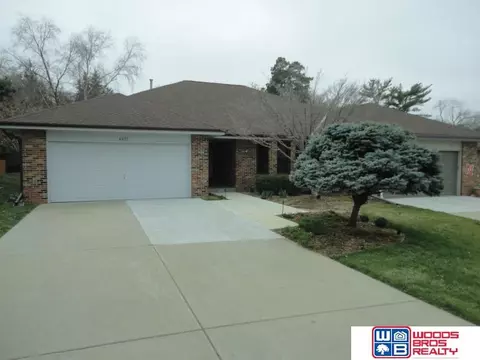 6927 Old Post Pl, Lincoln, NE 68506