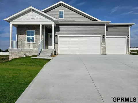 11730 S 189th St, Gretna, NE 68028