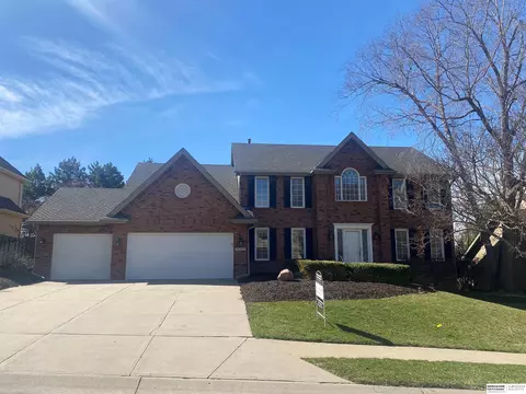 14215 Seward St, Omaha, NE 68154