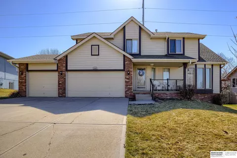 15059 Burdette St, Omaha, NE 68116